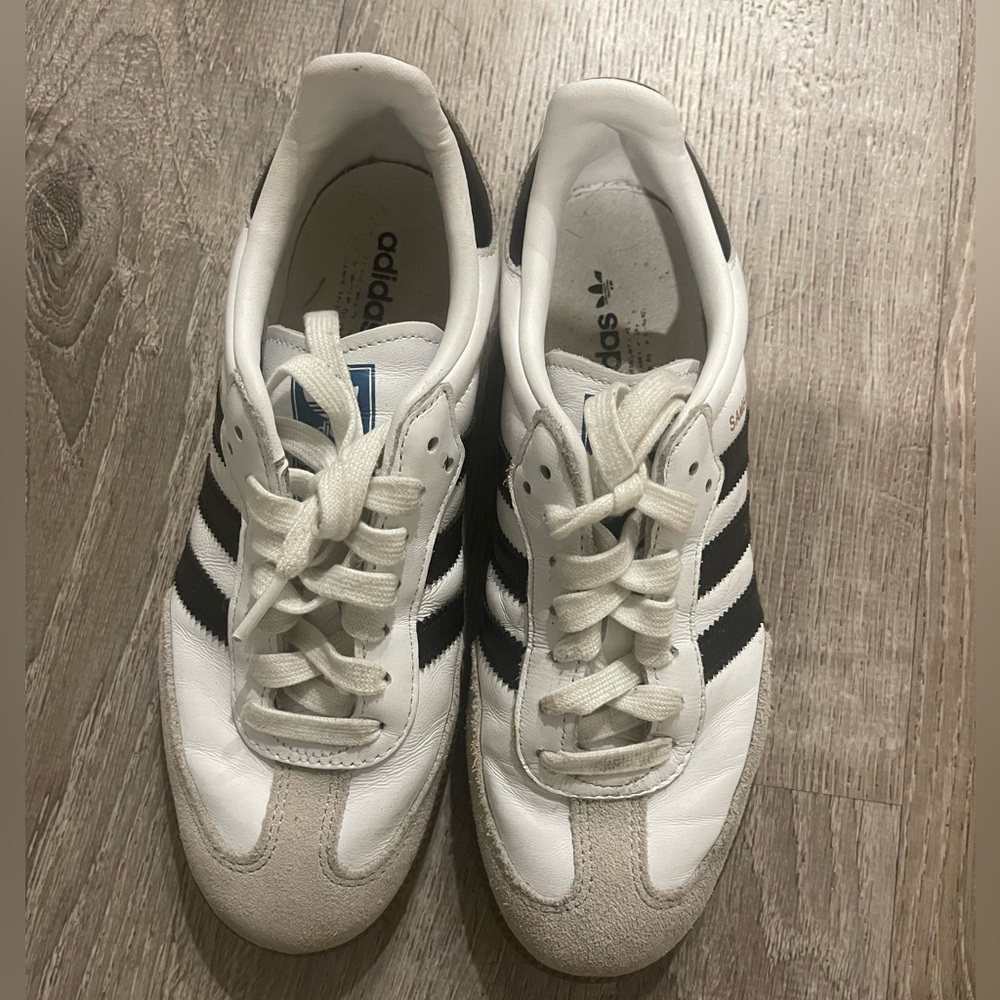 Adidas Sambas